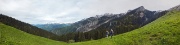 15 Panoramica con sfondo dal Pizzo Tre Signori al Pizzo Badile...